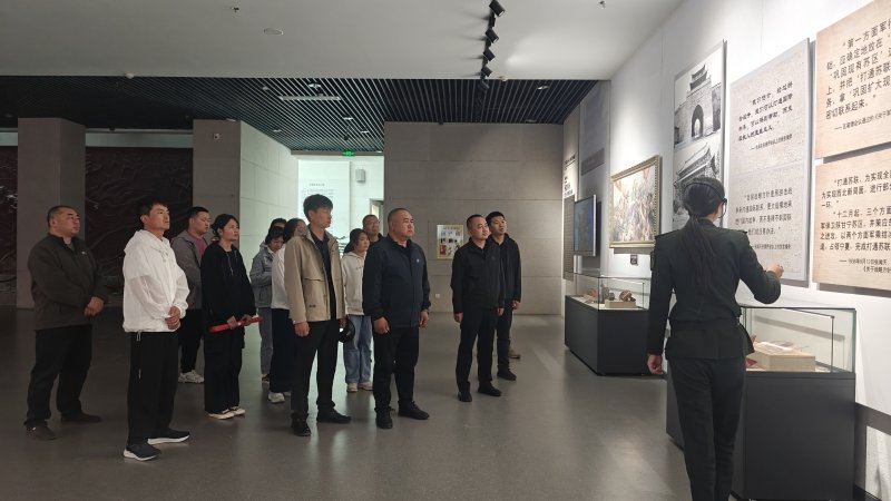 传承五四薪火  担当时代使命