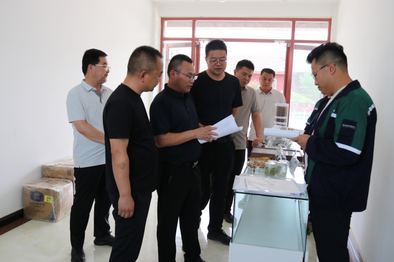 华中农业大学邱法展教授一行赴张掖试验站(场)调研研究生联合培养实践基地
